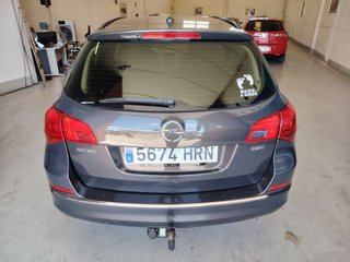 Opel Astra 2013