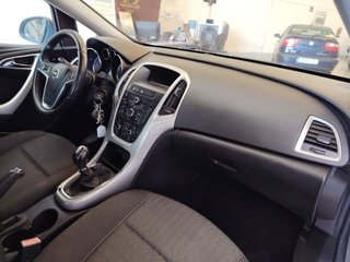 Opel Astra 2013