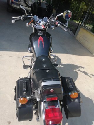 Moto Custom Negra