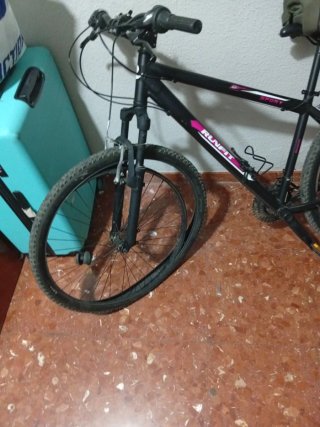 Bicicleta RUNFIT Negra con Detalles Rosas
