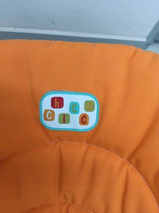 Mecedora para bebé marca Chico