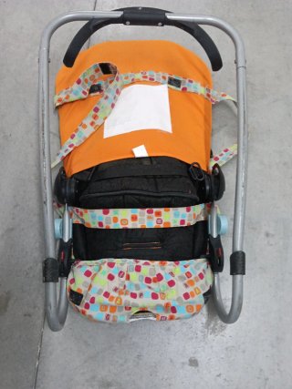 Mecedora para bebé marca Chico