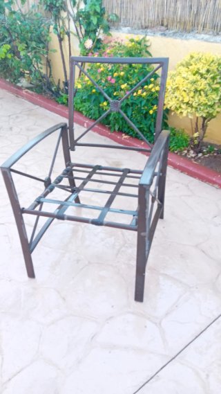 Silla de forja con cojín a rayas