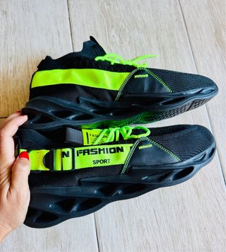 NUEVO! Zapatillas deportivas de malla hombre n. 42