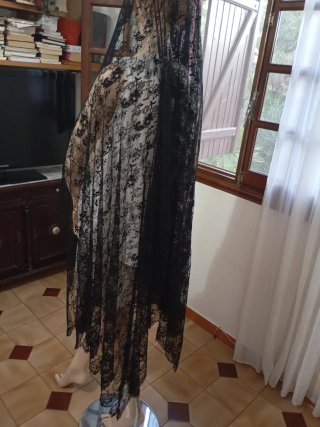 Mantilla Chantilly Negra