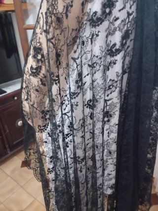 Mantilla Chantilly Negra
