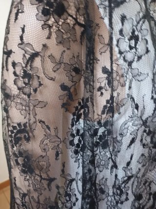 Mantilla Chantilly Negra