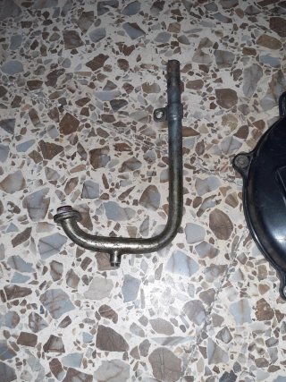 Tubo bomba de agua a radiador derbi Atlantis h2o