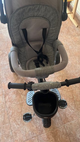 Triciclo Kinderkraft Gris
