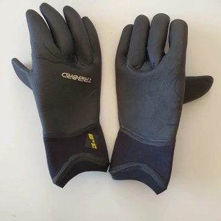 Taula de surf Bic 7'3+guants + escarpins + gorro
