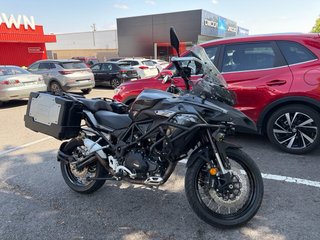 Benelli TRK 502X Negra