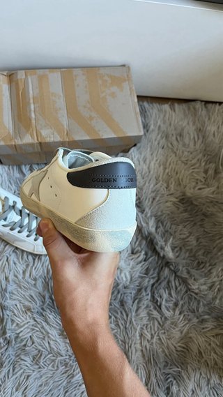 Zapatillas Golden Goose Blancas y Doradas