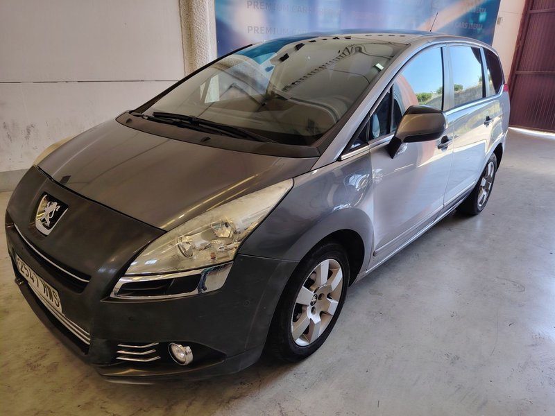 Peugeot 5008 1.6 HDI Allure 2014