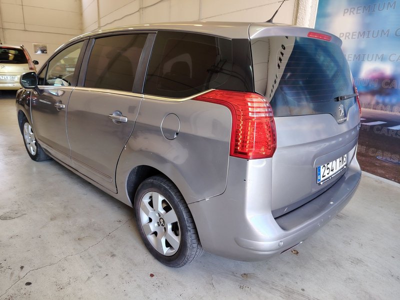 Peugeot 5008 1.6 HDI Allure 2014, foto 5