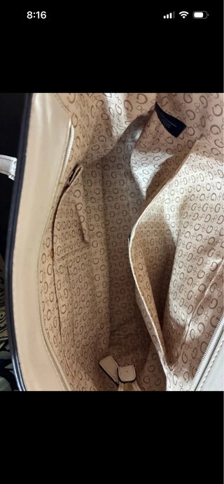 Bolso Guess Beige y Dorado