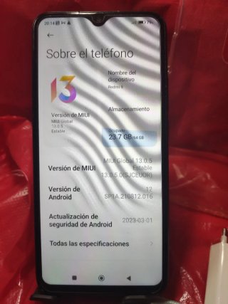 Xiaomi Redmi 9 con cargador