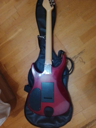 Guitarra Eléctrica Roja