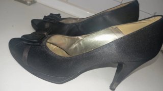 Zapatos de fiesta Jennifer Pallares negros