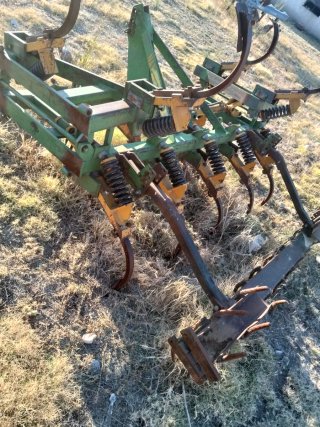 Cultivador Chisel