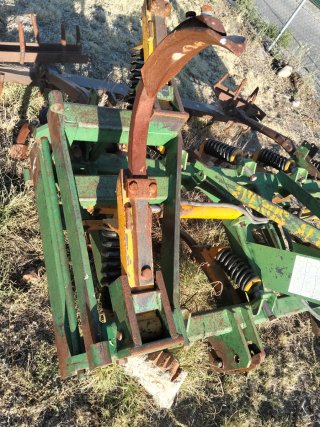 Cultivador Chisel