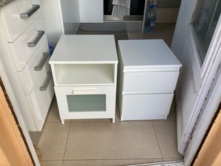 2 mesitas de noche blanco IKEA