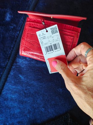 Cartera roja efecto piel cocodrilo MANGO