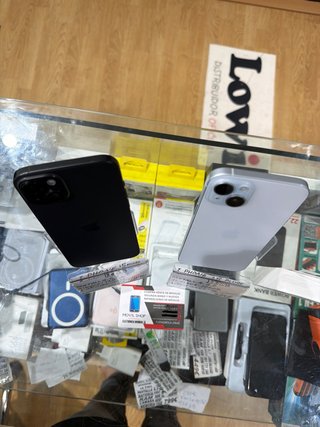 iPhone 15 Plus 128GB batería 86% Negro/Blanco