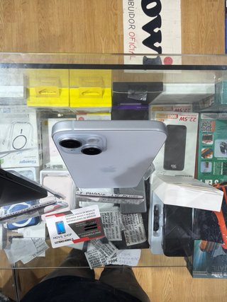iPhone 15 Plus 128GB batería 86% Negro/Blanco