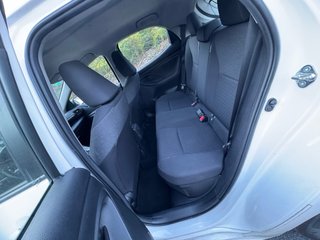 Toyota Yaris hibrido 2022