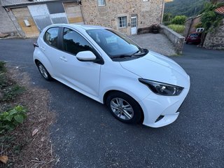 Toyota Yaris hibrido 2022