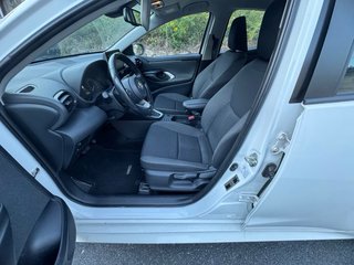 Toyota Yaris hibrido 2022