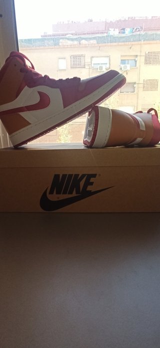 Jordan Air 1 Zoom CMFT Fire Red