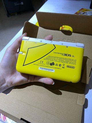 Nintendo 3DS XL Pikachu Edición Limitada