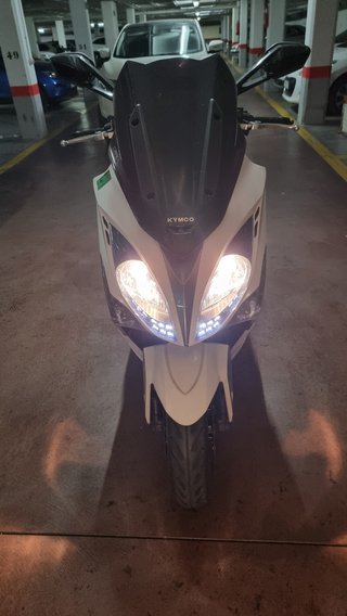 Kymco Xciting 400i Maxi Scooter