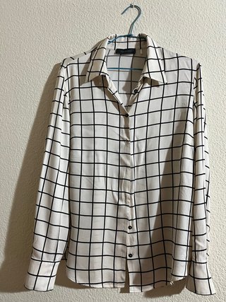 Blusa ELE GANG Cuadros Blanco y Negro es muy suave