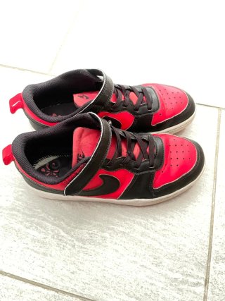 Zapatillas Nike Niño Rojo y Negro