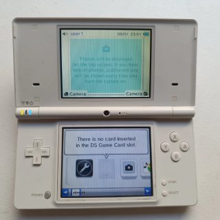 Nintendo DSi Bianca Console– Testata e Funzionante