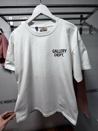 Camiseta Gallery Dept. Blanca