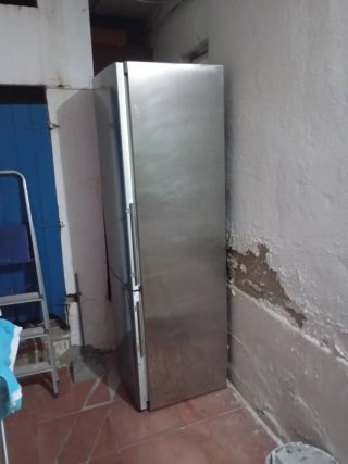 Nevera grande de acero inoxidable