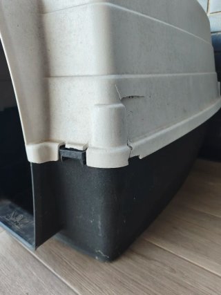 Caseta Perro XL Plástico