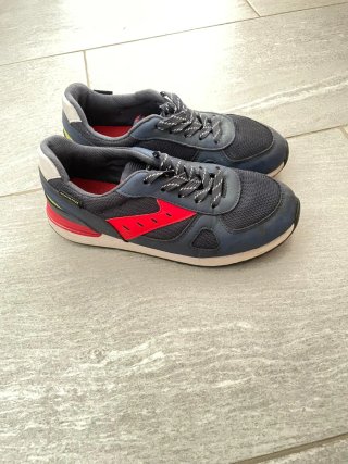 Zapatillas SEVENFIVE azul y rojo