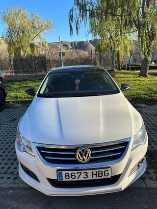 Volkswagen Passat CC 2011