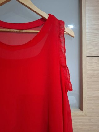 Vestido rojo con volantes