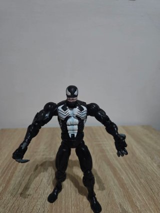 Figura Venom Toy Biz Marvel