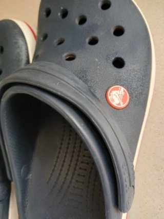 Zuecos Crocs Talla 42 Azul