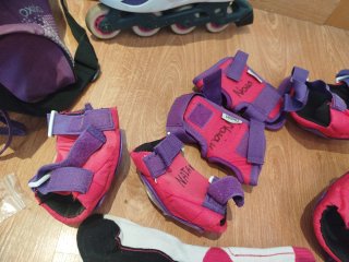 Patines Oxelo niña talla 32-34, bolsa y accesorios