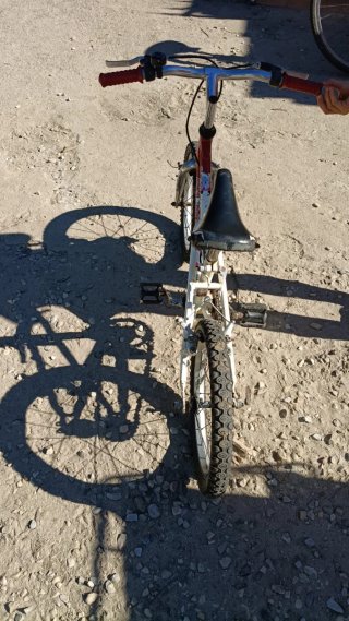 Bicicleta Monty Roja y Blanca
