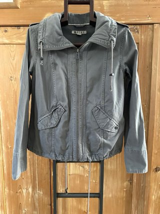 Chaqueta Roxy gris como nueva