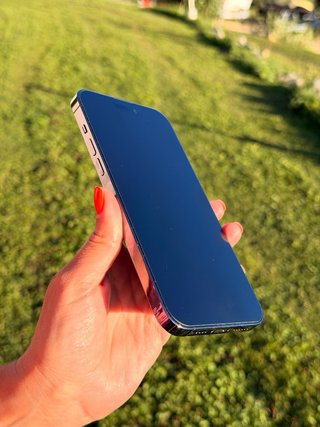 iPhone 14 Pro Max viola