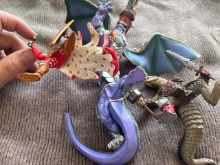Figuras PVC Papo 2007 Dragón y Guerrero